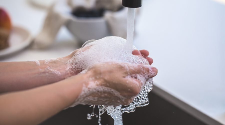 5 REASONS TO SWITCH YOUR HAND SOAP