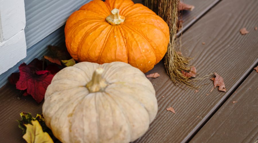 10 Ways To Decorate for Fall On A Budget